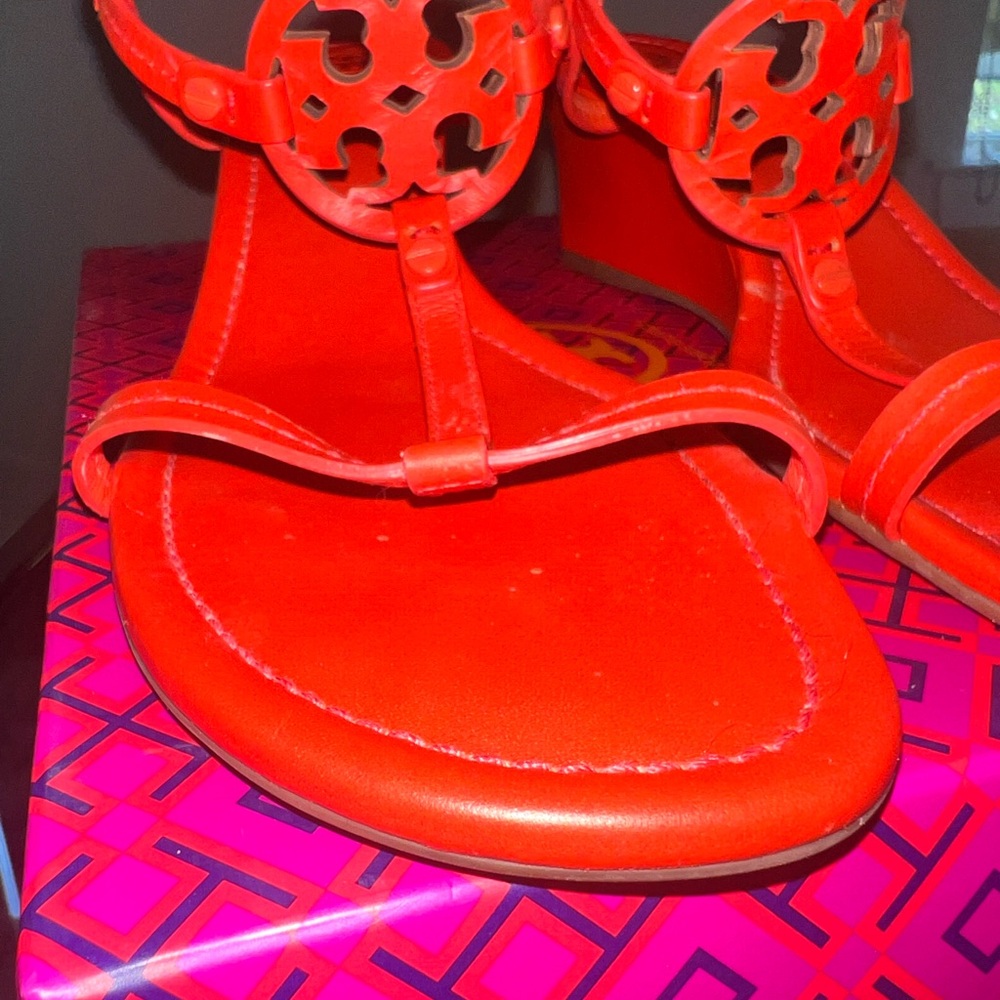 Tory Burch Summer Wedges - Picture 5 of 6